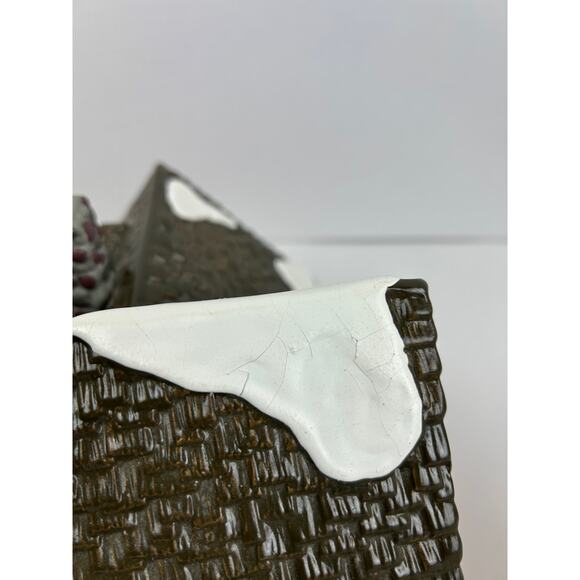 Department 56 Snow Village Hunting Lodge Lighted Building with Box - Picture 8 of 11